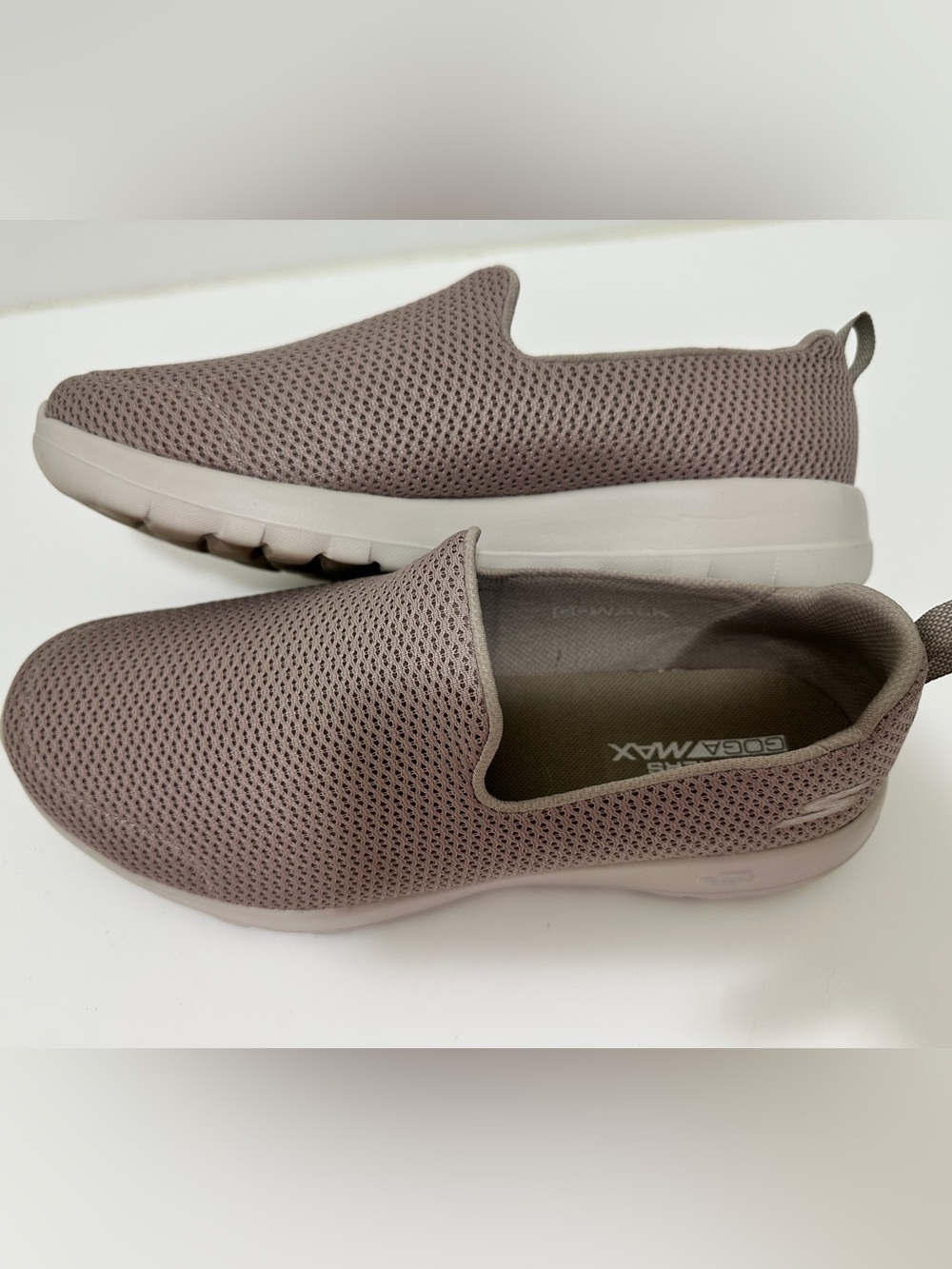 Skechers GOwalk Goga Max Slip-On Walking Shoes Taupe Women’s 11 - Picture 8 of 10